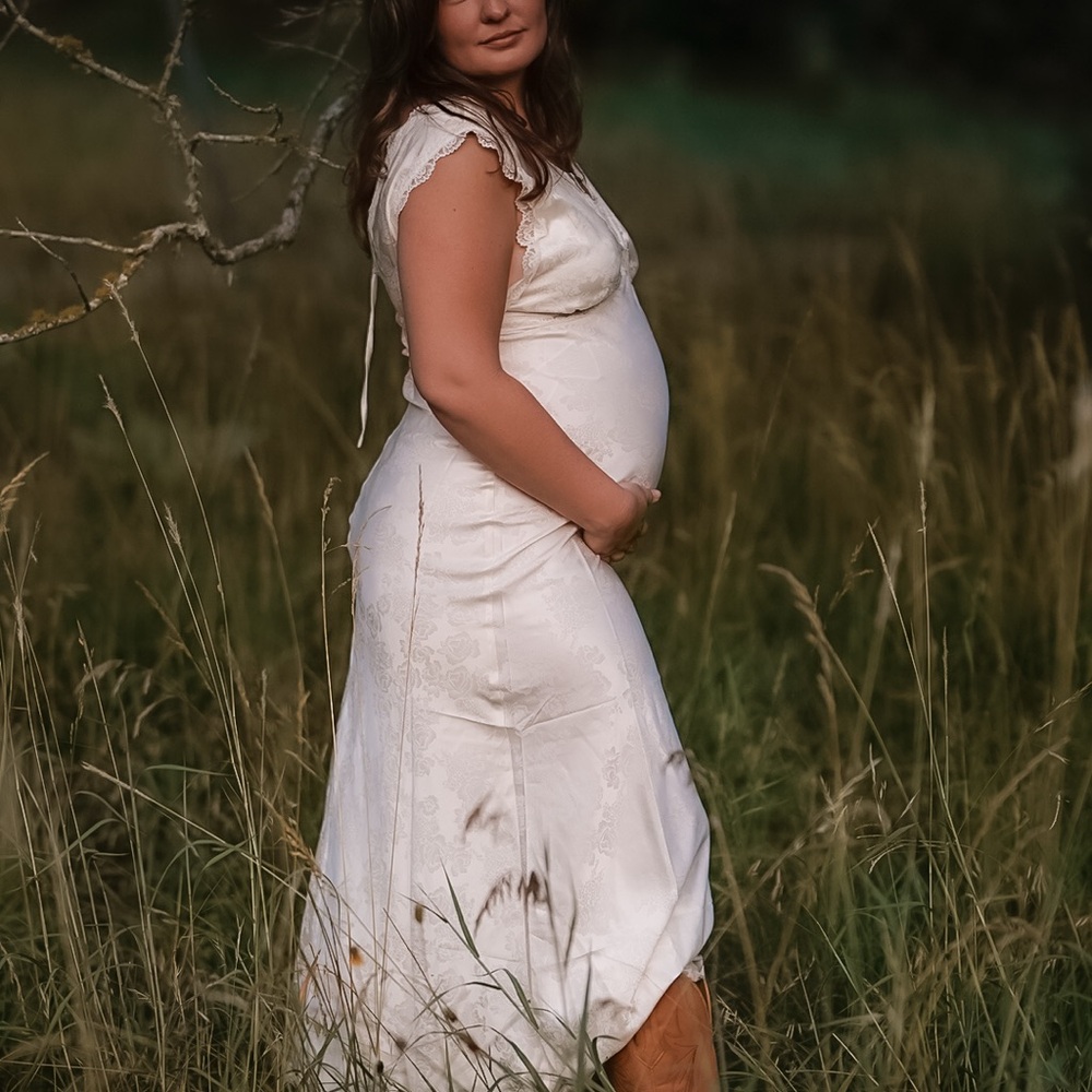 Elegant Cream Maxi Dress